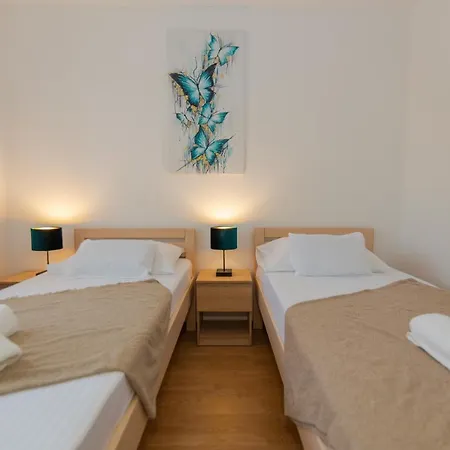 Didova Kuca アパート