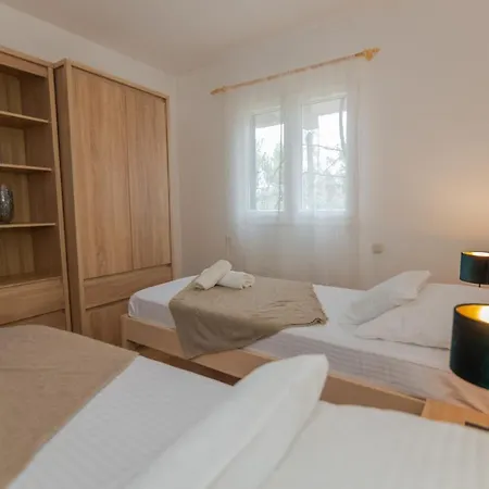 アパート Didova Kuca *